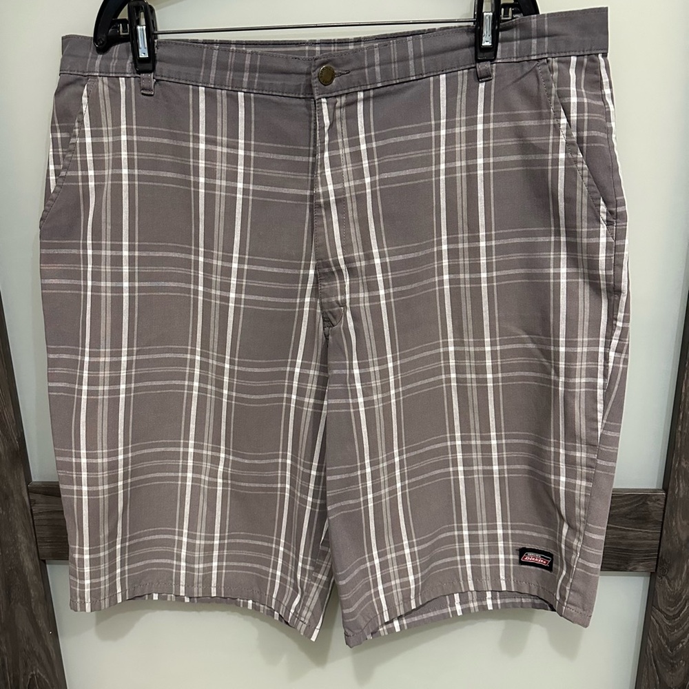 Genuine Dickies Gray White Yarn Dyed Plaid Men's Shorts Sz 40 Golf Travel Cruise